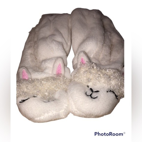 Holiday Style Fa La La Llama Shoe Size 4-10 Ladies Slipper Socks NEW - Picture 1 of 4